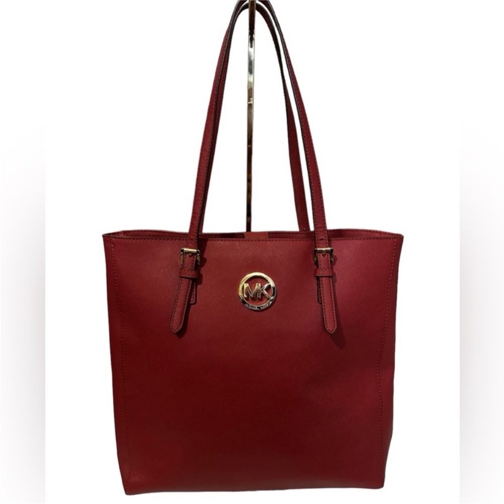 Michael Kors EUC Red Saffiano Leather Large Jet Set Shoulder Tote
